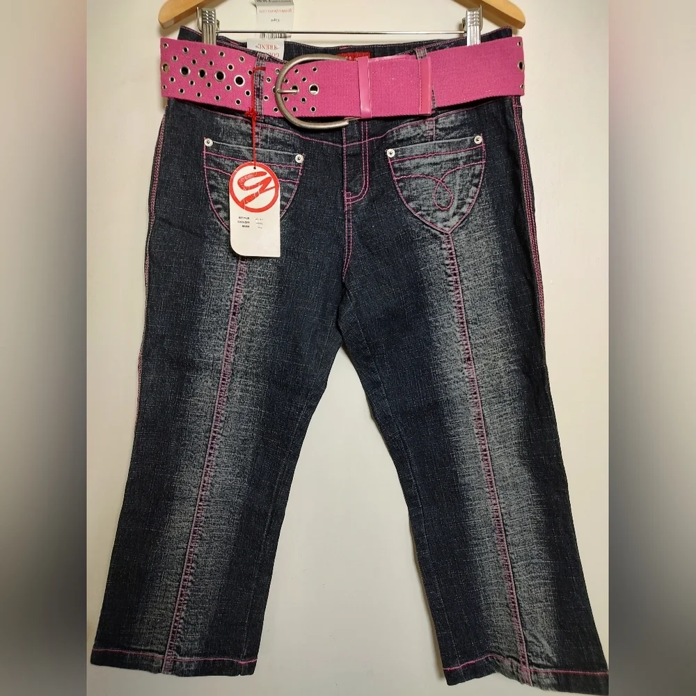 Goddess Trend Stylish Black Stone Washed Cropped Jeans With Pink Stitching - Picture 1 of 6